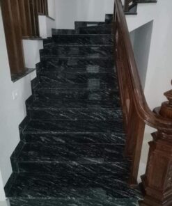 Đá ốp cầu thang 02