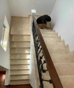 Đá ốp cầu thang 04