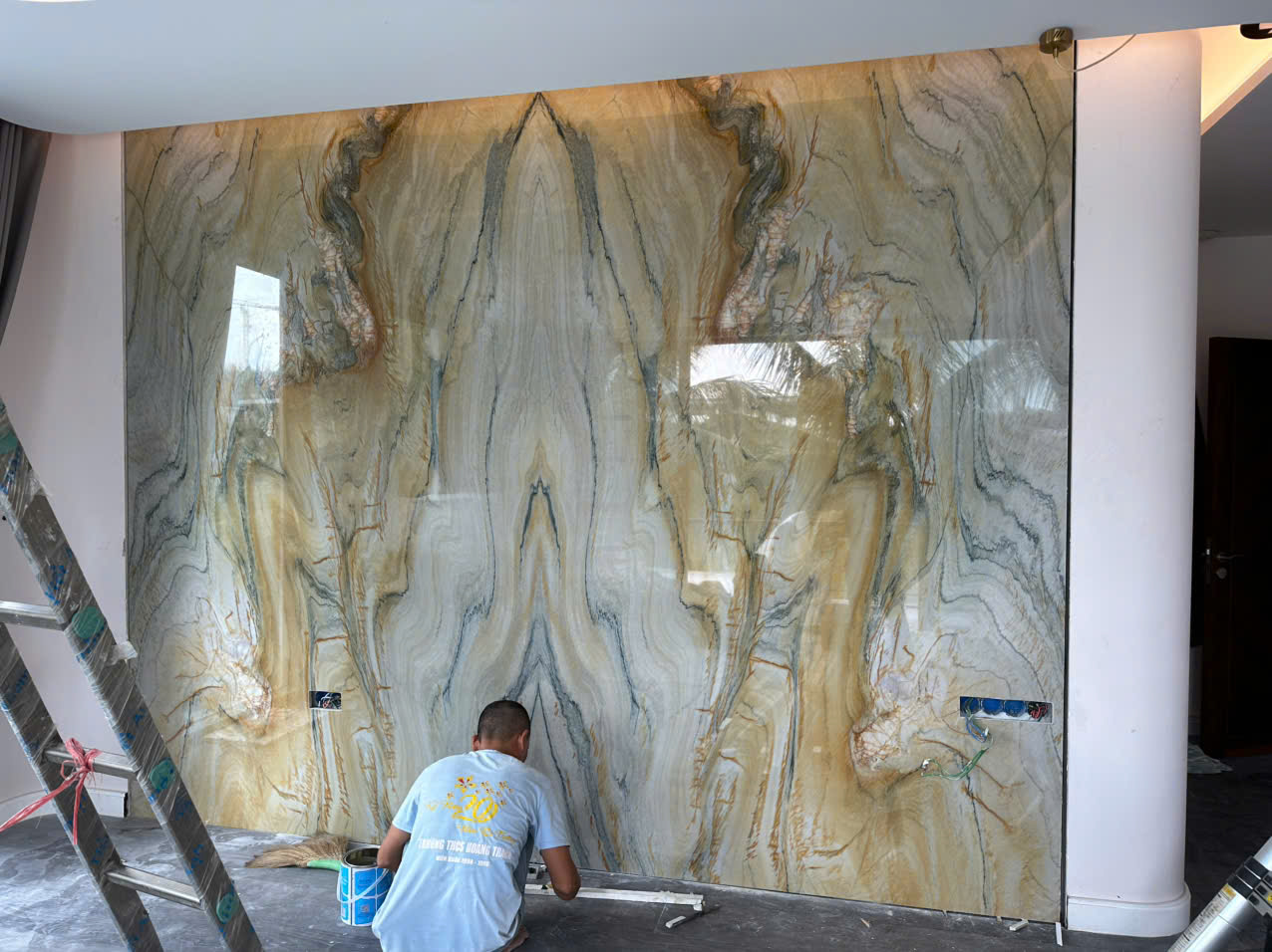 Đá ốp phòng khách