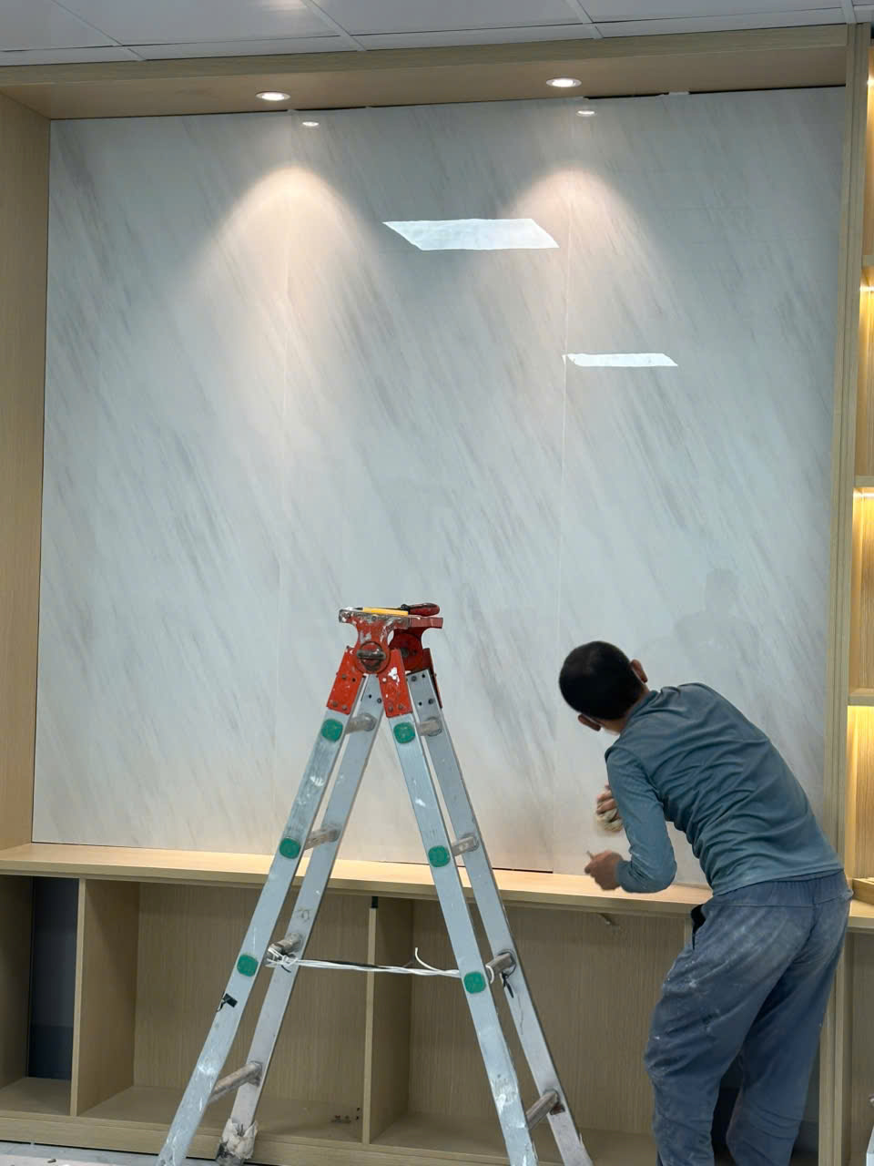 Đá ốp phòng khách